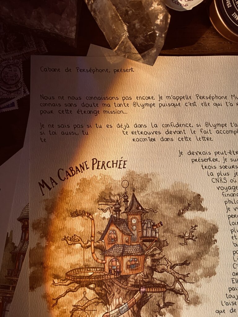 Photo de la lettre zéro de Perséphone avec enveloppe vintage et illustrations rétrofuturistes – Minocha Letters